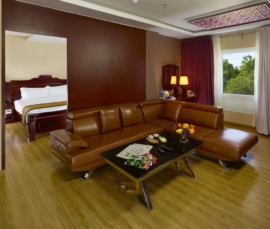 Hotel Palmyra Grand Suite - Тирунелвели Номер фото